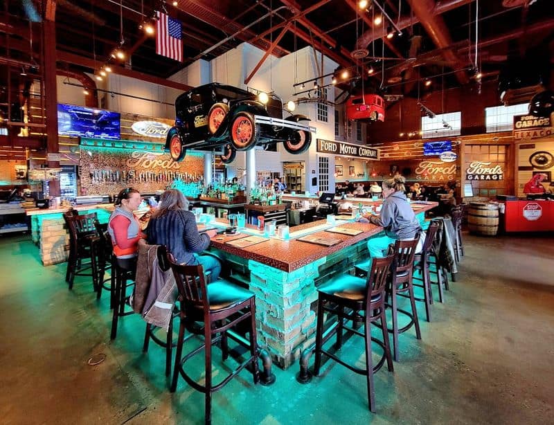 Craft Beer And Cocktails