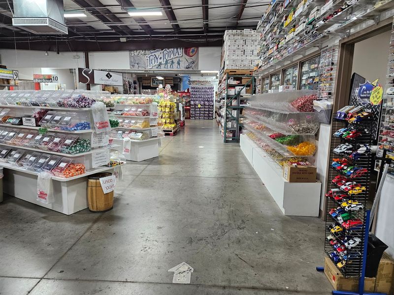 Sugar-Free and Specialty Finds