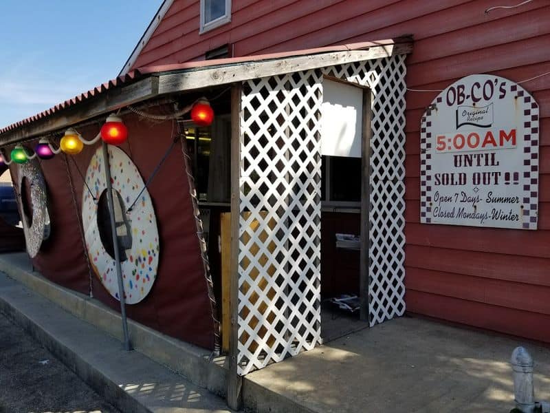This Old-School New Jersey Bakery Has the Best Donuts In the Whole State Why the sold-out sign only adds to the legend