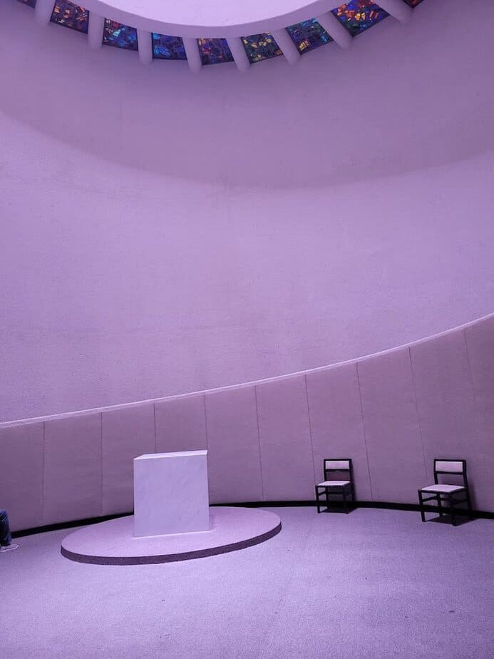 This Peaceful Dallas Sanctuary Was Designed to Celebrate Gratitude The Glory Window and Spiral Chapel