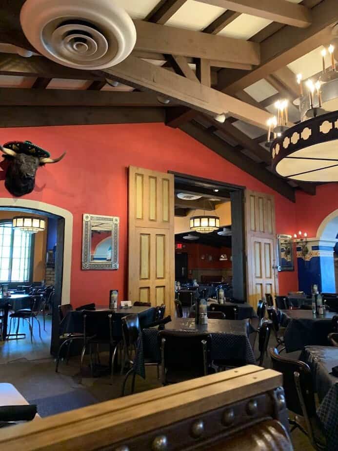 Vibes, Decor, and Seating