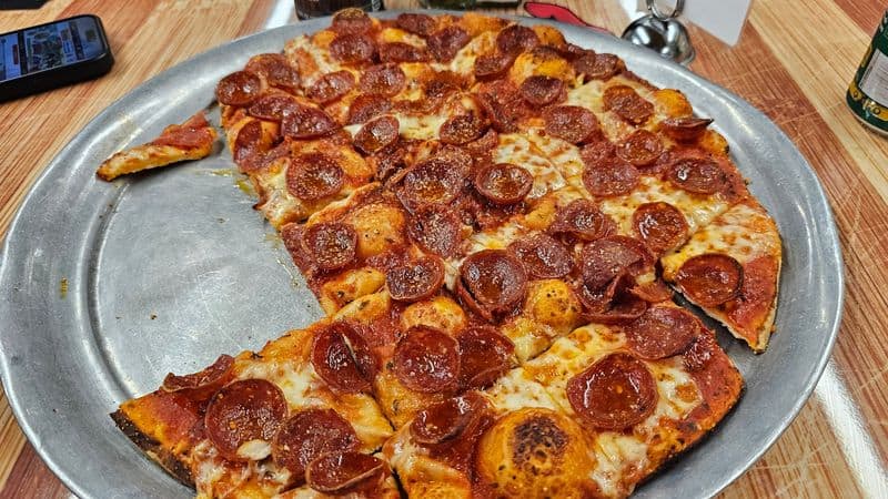 This Pizza Parlor In Ohio Is What Locals Say Is The Best In Town Signature Toppings: Pepperoni And Sliced Sausage