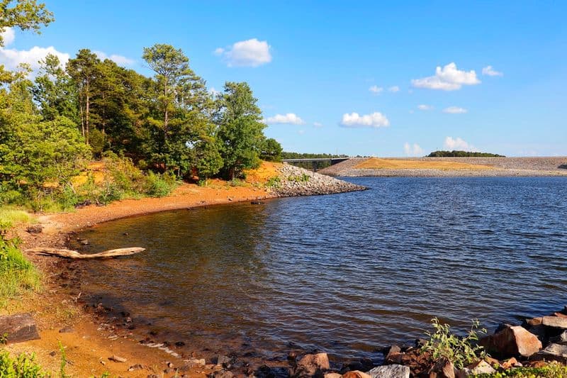 This Quiet Texas Lake Just Became the Center of a Heated Debate Quiet Recreation vs Jet Skis