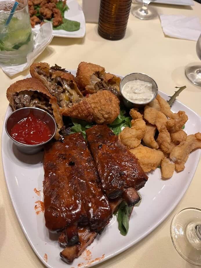 What Else to Order When You Visit This Southern Food Favorite