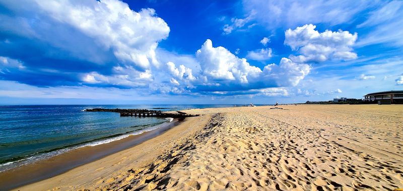 The Quiet Beach That Makes It Easy to Forget the Rush of Everyday Life
