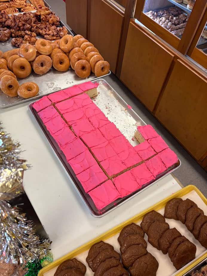 This Texas Bakery’s Pan Dulce Has Locals Lining Up Every Morning Famous Pink Cake