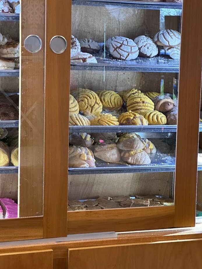 This Texas Bakery’s Pan Dulce Has Locals Lining Up Every Morning Signature Conchas