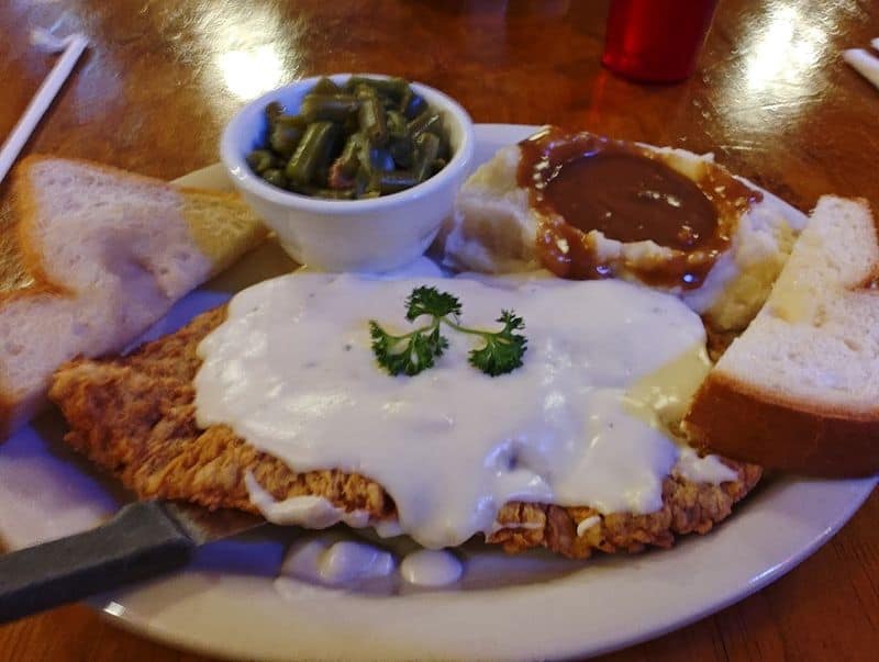 This Texas Spot Turns Dinner Into the Perfect Date Night With Live Music The Chicken Fried Steak