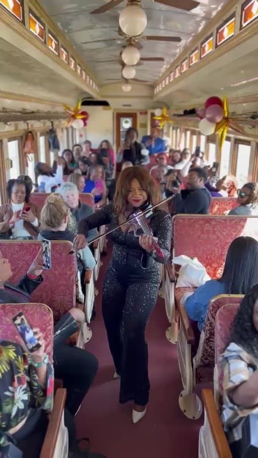 This Texas Train Ride Turns a Simple Day Into a Timeless Experience Onboard Entertainment and Skits