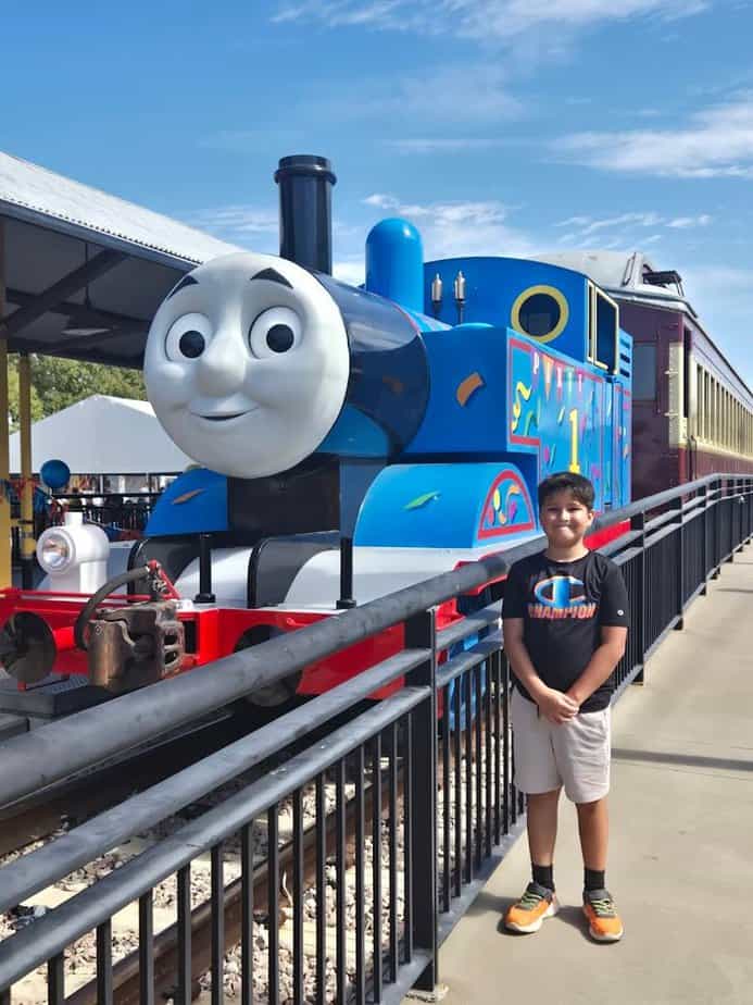 This Texas Train Ride Turns a Simple Day Into a Timeless Experience What to Expect for Kids
