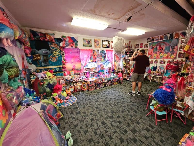 This Whimsical Troll Museum In Ohio Will Bring You Straight To Your Childhood Guided Tours With Roy