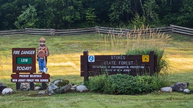 Easy add-ons nearby like lakes, waterfalls, and shady trails