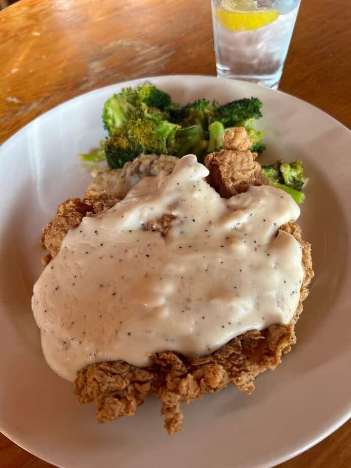 You’ll Drive Miles Out of Your Way for This Texas Restaurant — And Have Zero Regrets Chicken Fried Steak That Starts Debates