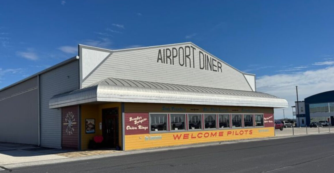 at this texas diner you can watch planes take off while enjoying comfort food