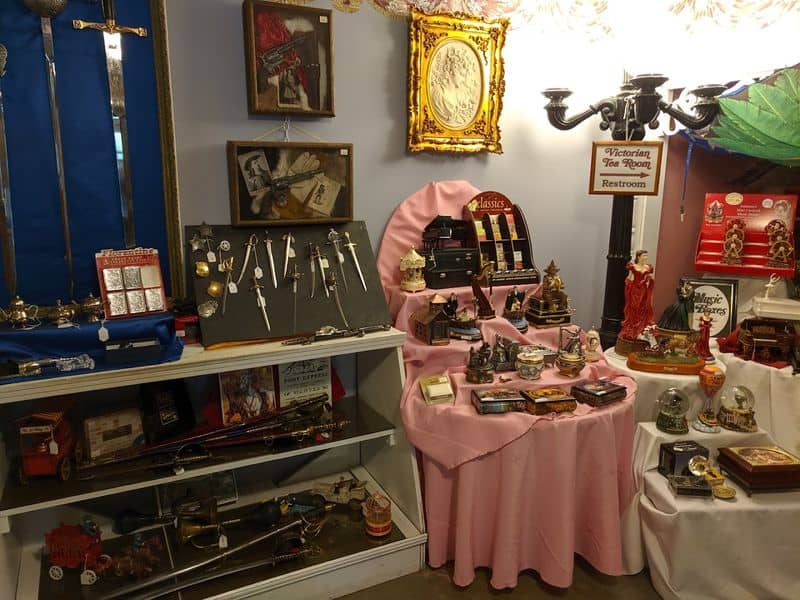 Step Inside Falcon Rest Mansion & Gardens