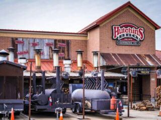 foodies across texas are obsessed with this next level bbq spot