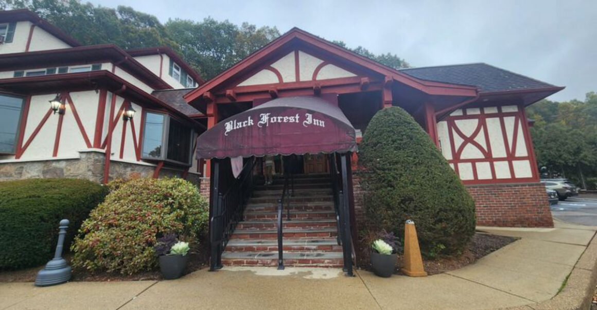 new jersey has a restaurant where the schnitzel feels like a mini trip to bavaria