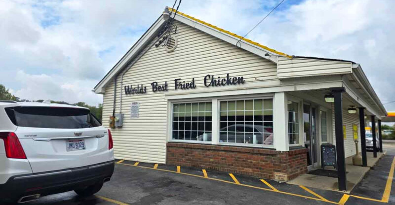 Ohioans Are Lining Up Early For The Delicious Comfort Food At This Unassuming Restaurant