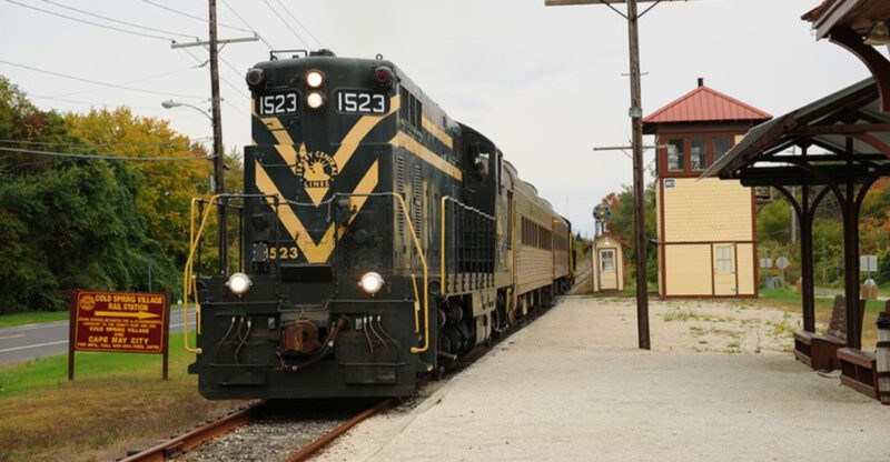 One of New Jersey’s Most Relaxing Day Trips Happens on a Vintage Train