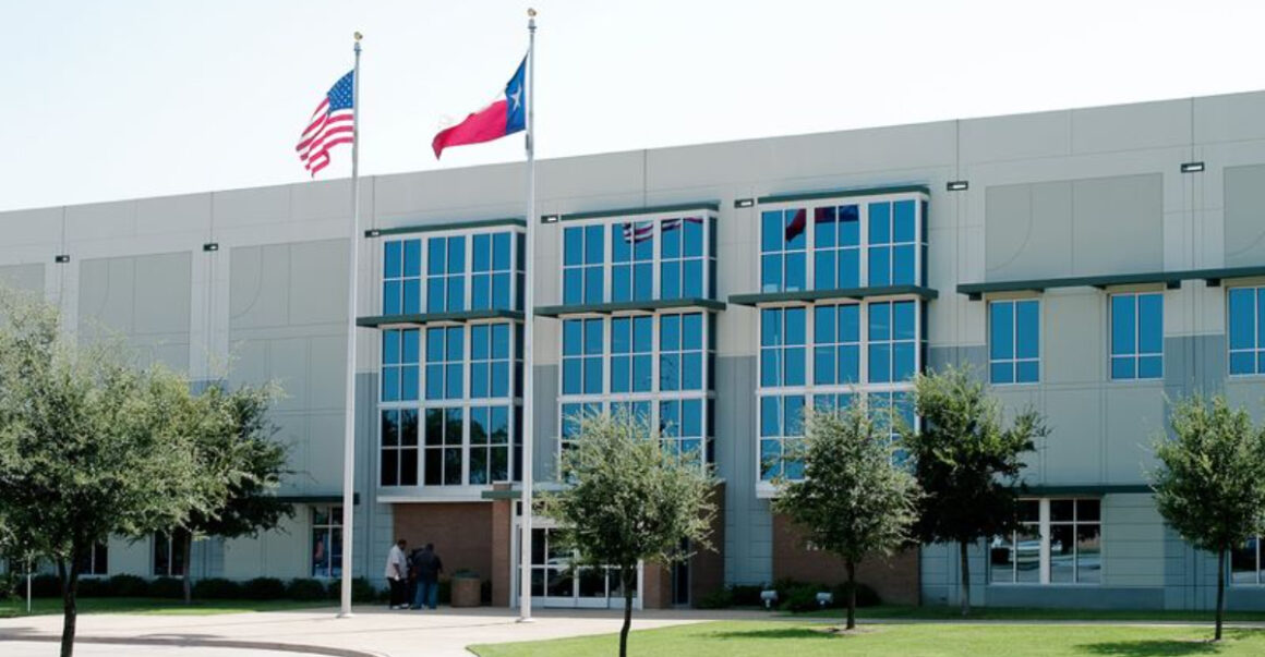 people are filling entire carts for 30 at this texas thrift store