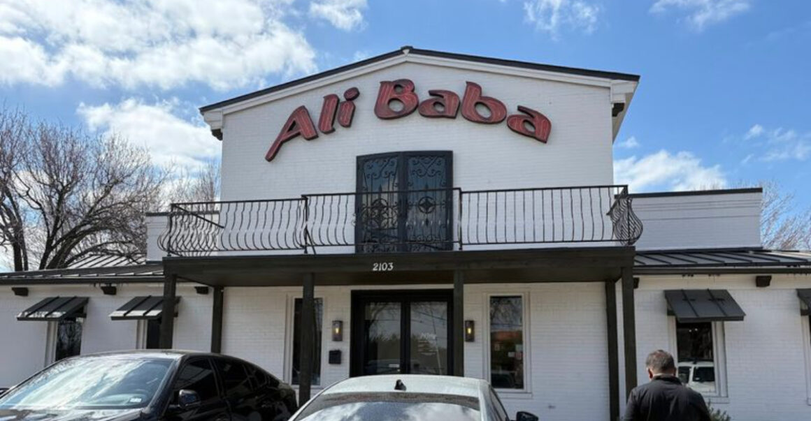 people drive across texas for this legendary mediterranean buffet