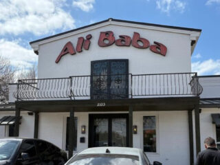 people drive across texas for this legendary mediterranean buffet