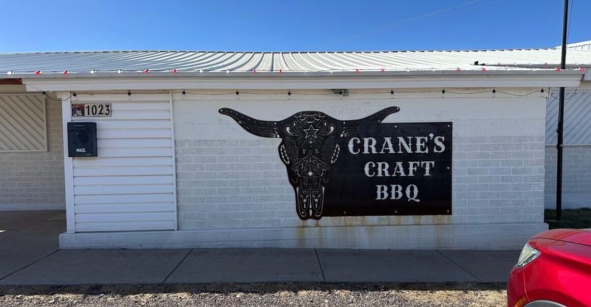 people drive miles for the bbq at this tiny texas restaurant