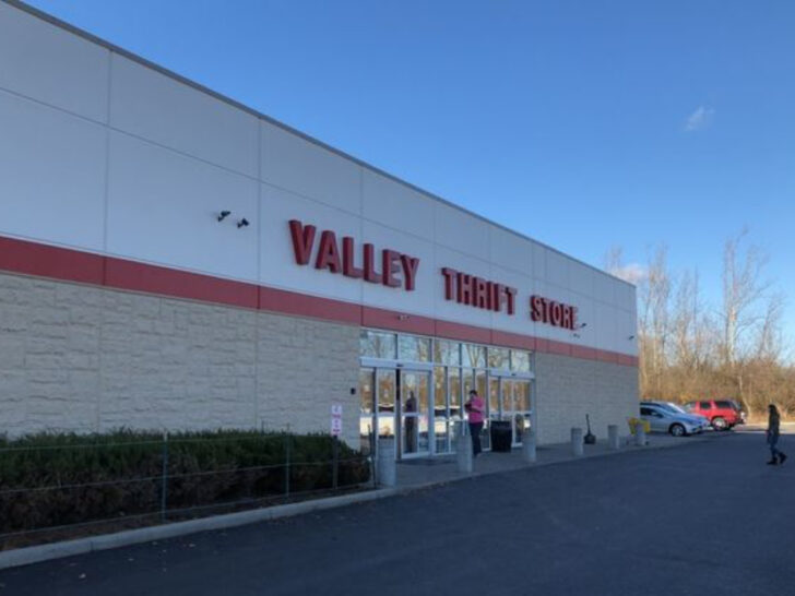 The Massive Thrift Store In Ohio Where You Can Fill A Full Cart For $25