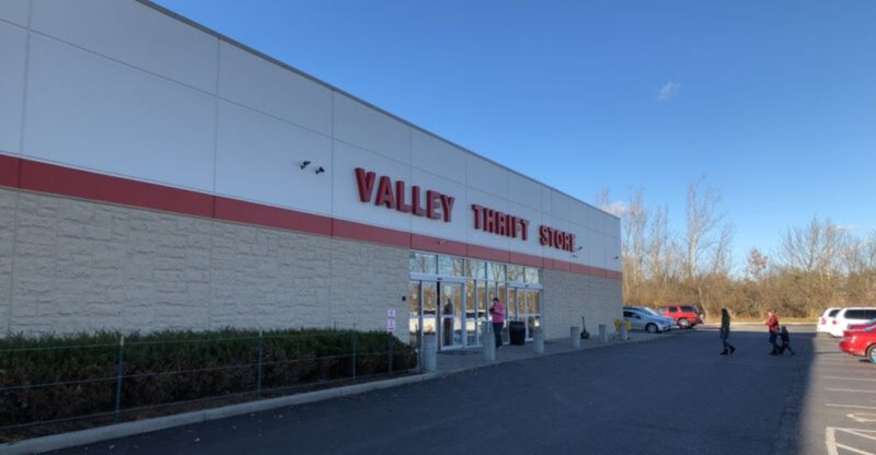 The Massive Thrift Store In Ohio Where You Can Fill A Full Cart For $25