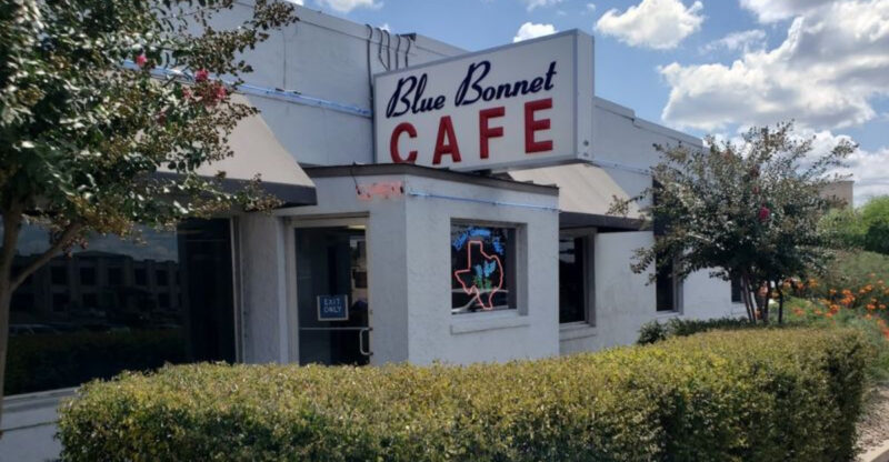 The Pie at Blue Bonnet Cafe Is a Texas Legend