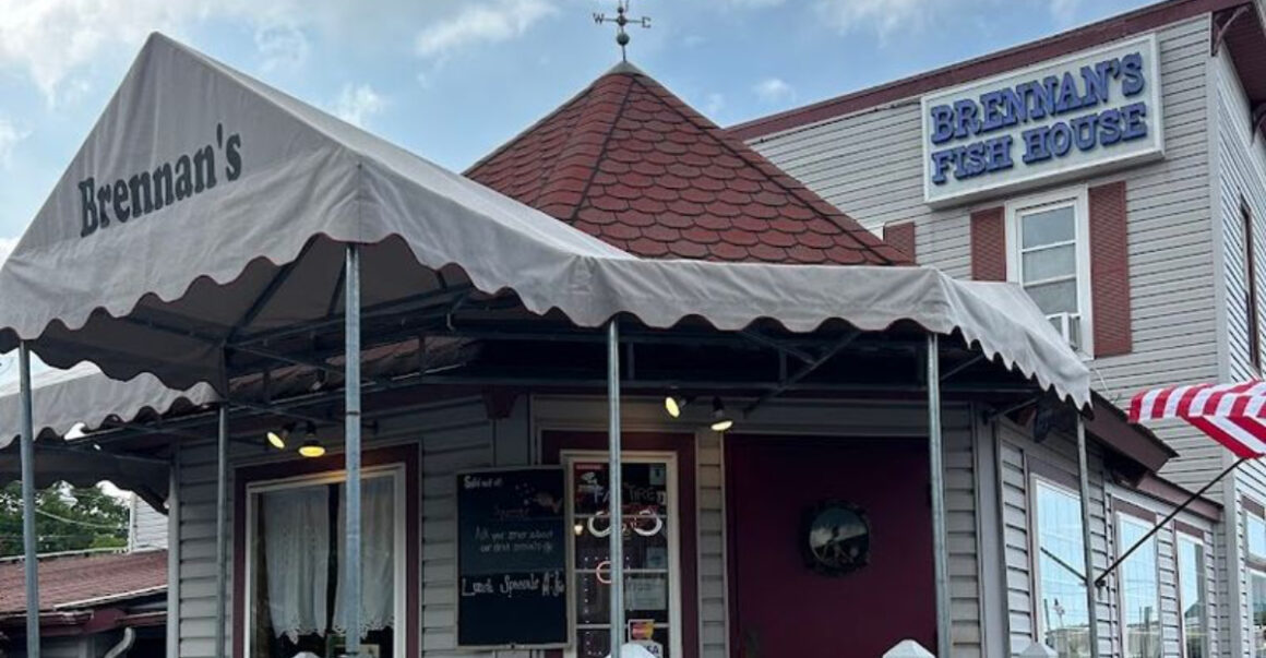 the seafood at this ohio restaurant is so delicious its worth a road trip