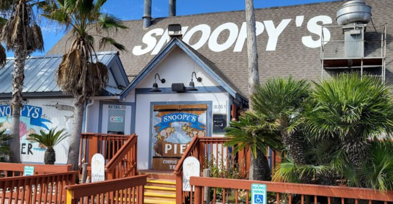 The Sunset Views at This Texas Seafood Spot Might Steal the Show