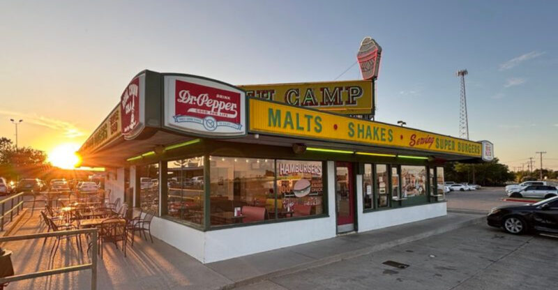 This 1940s Texas Burger Joint Hasn’t Changed and People Love It