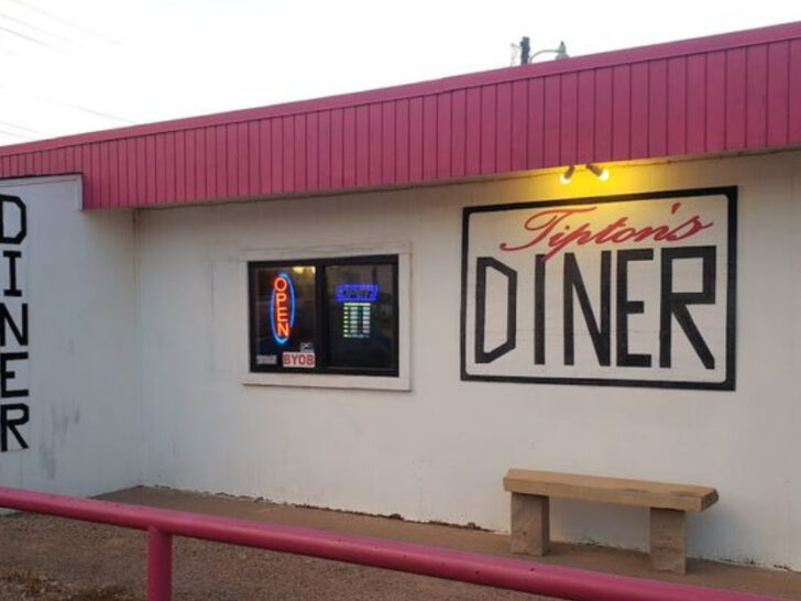 This Beloved Texas Diner Serves Big Plates and Small-Town Charm