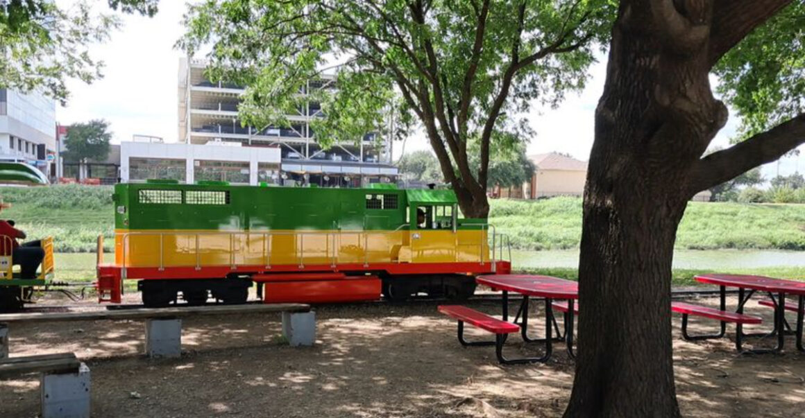 This Charming Texas Train Ride Is Pure Nostalgia on Rails