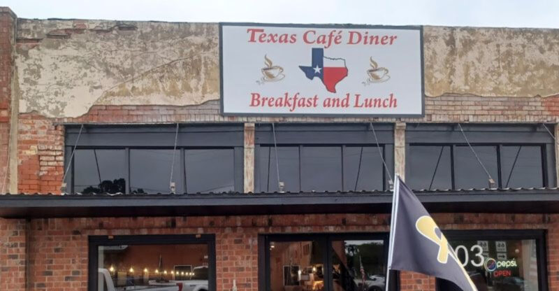 This Cozy Texas Diner Serves a Breakfast So Good Locals Keep Coming Back