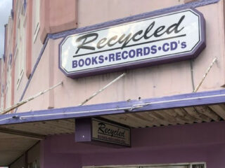 this massive 3 story texas bookstore is every book lovers fantasy