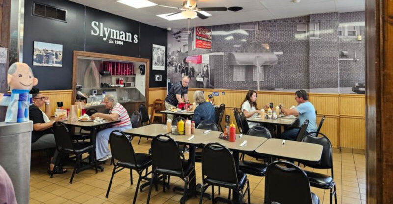 This No-Frills Restaurant In Ohio Serves A Reuben Sandwich So Good, It’s Worth A Road Trip