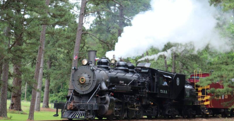 This Picturesque Texas Train Ride Is Perfect for a Relaxing Spring Day