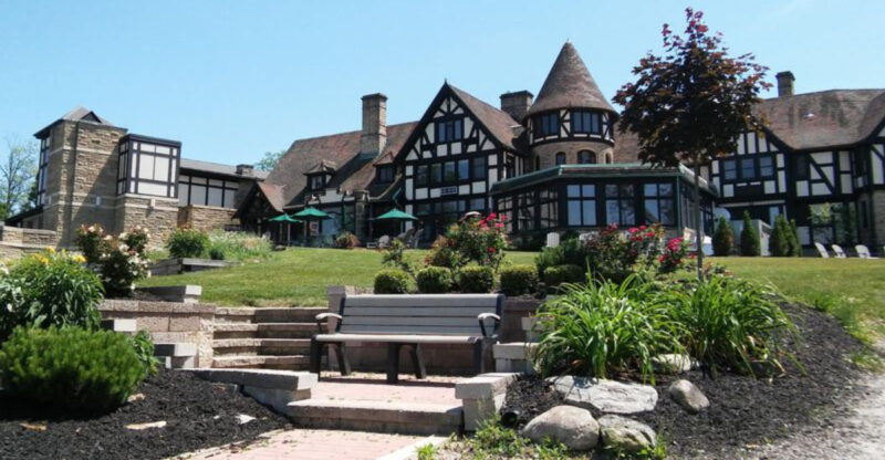 This Postcard-Worthy State Park In Ohio Is So Beautiful, It Feels Like A Dream