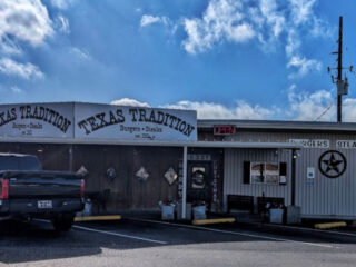 this texas spot turns dinner into the perfect date night with live music