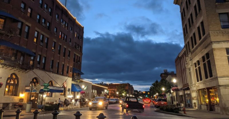 This Tiny Ohio Town With Deep History And Stunning Views Is Perfect For A Relaxing Weekend