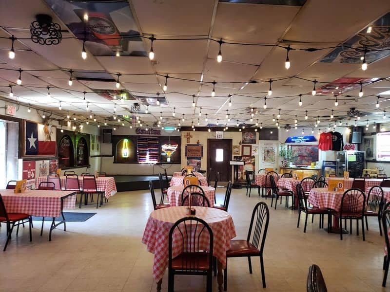 What Locals Know: Hours, Parking, And Timing Your Visit