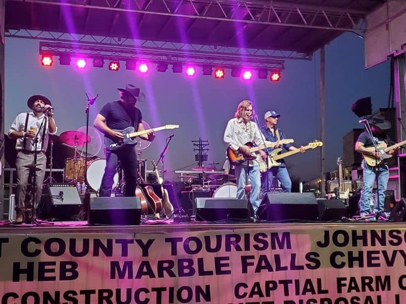 Live Music That Sets the Mood