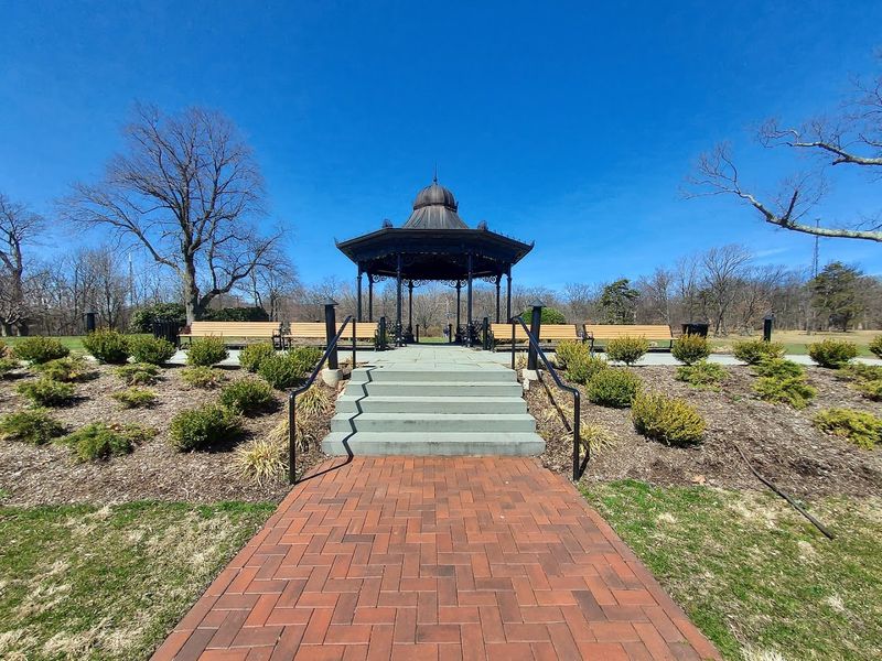 What Makes This West Orange Overlook So Much Better Than the Usual Tourist Spots