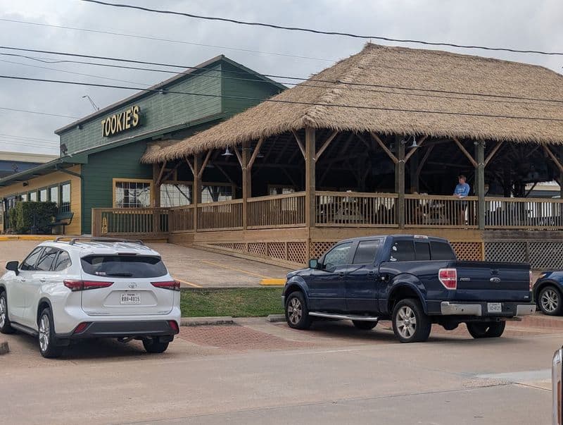 This Texas Burger Joint Is Known for Long Lines and Lasting Loyalty Service That Keeps Customers Coming Back