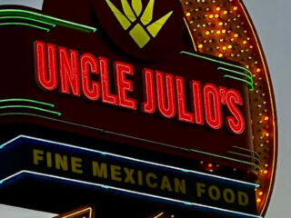 this piata dessert in dallas is pure chaos in the best way