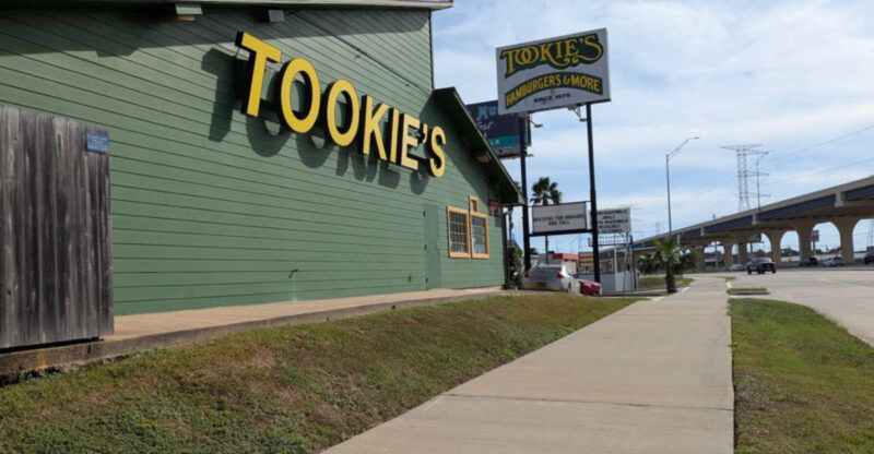 This Texas Burger Joint Is Known for Long Lines and Lasting Loyalty