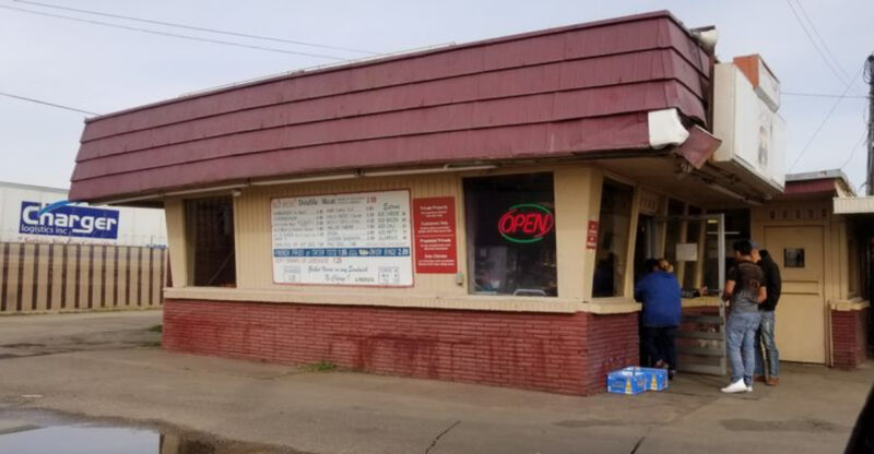 This Texas Drive-In Feels Like a Time Capsule And The Burgers Hit Different