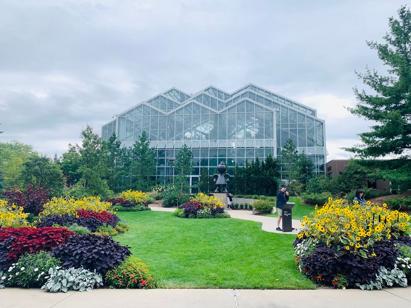6 Cheap Michigan Day Trips That Feel Like A Splurge For Under $60 Frederik Meijer Gardens & Sculpture Park, Grand Rapids, MI